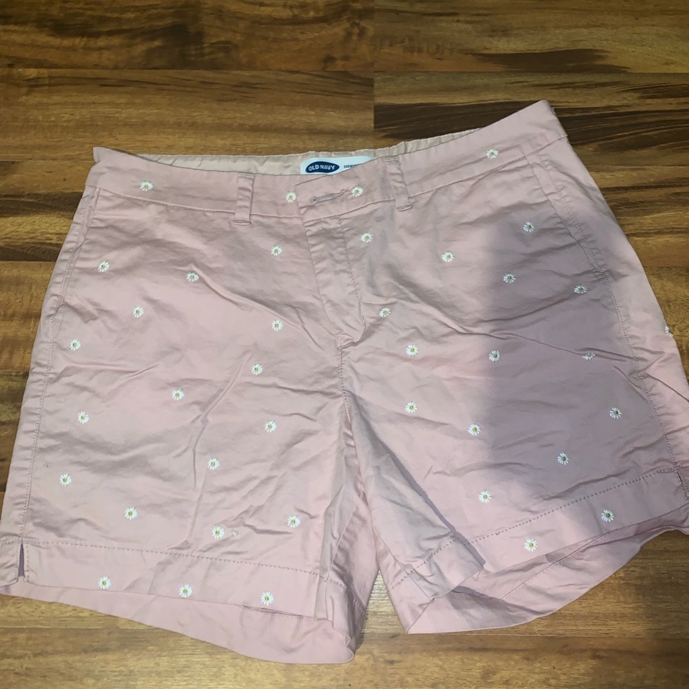 Old navy pink daisy shorts